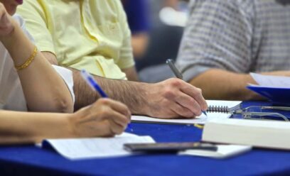 Apologen voor Iran opleiden